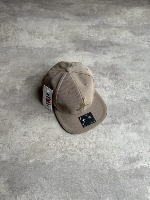 Gorra Jordan Jumpman Classic Beige