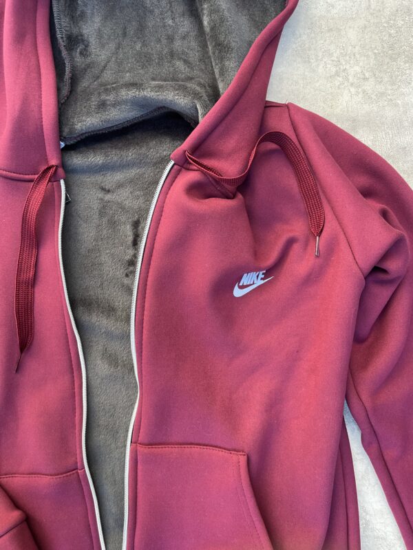 Campera Nike Sportswear Club Fleece-Bordó - Image 3