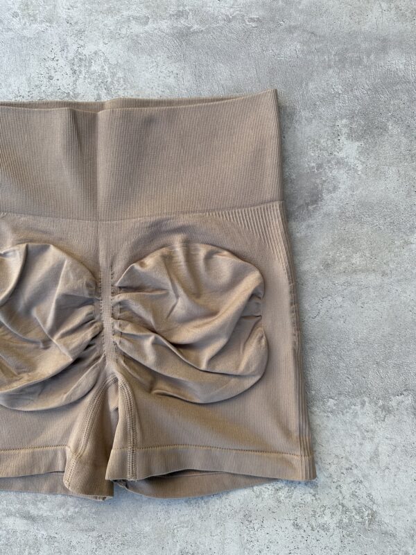 Short Seamless Supreme Nude - Image 3