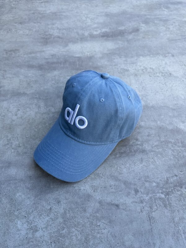 Gorra Alo Yoga Vintage Azul - Image 2