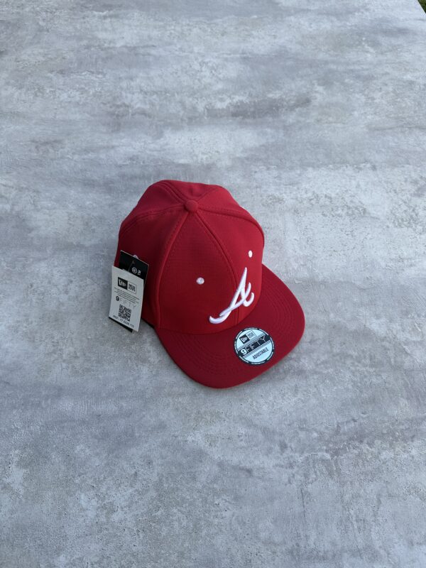 Gorra New Era 9FIFTY Atlanta Braves Roja
